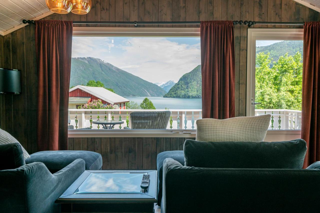 Dragsvik Fjordhotel (Adults Only) بليستران المظهر الخارجي الصورة