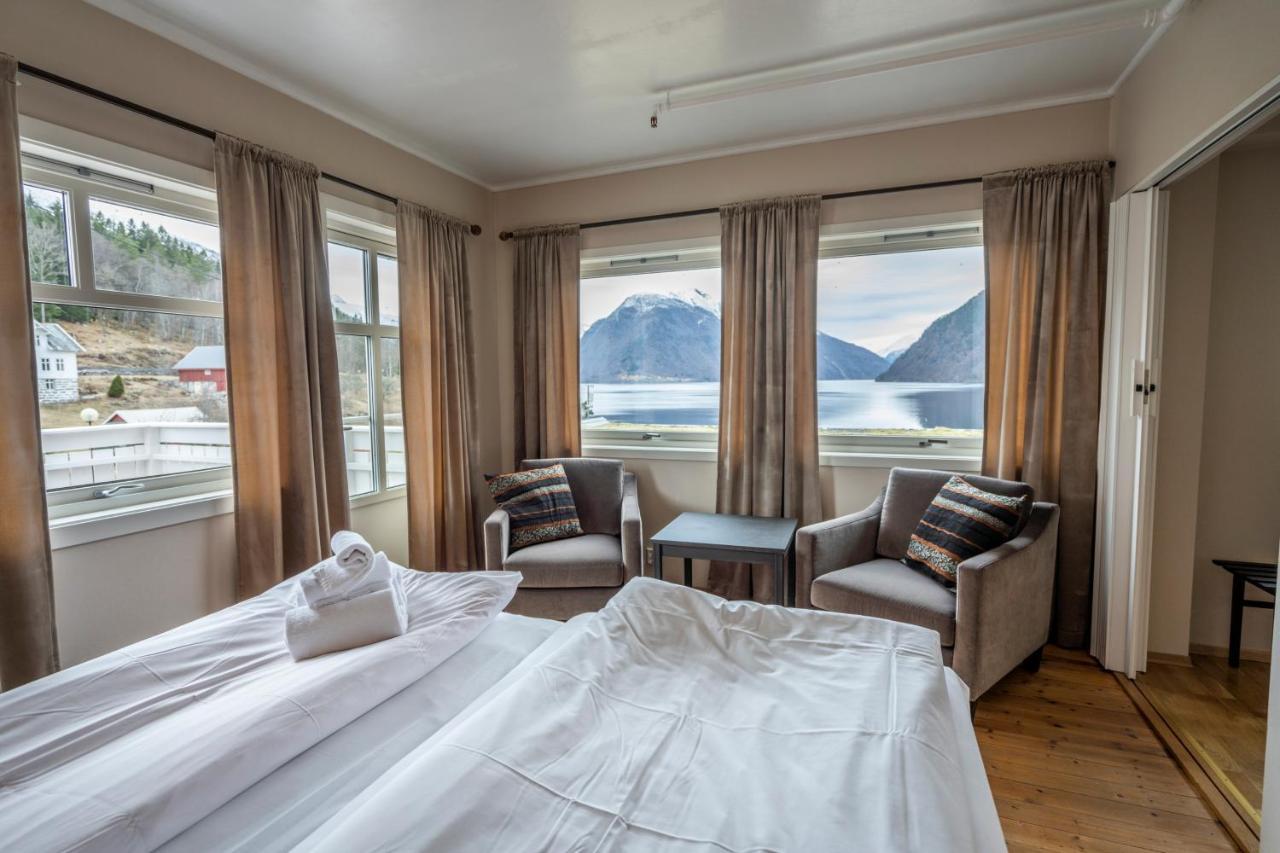 Dragsvik Fjordhotel (Adults Only) بليستران المظهر الخارجي الصورة